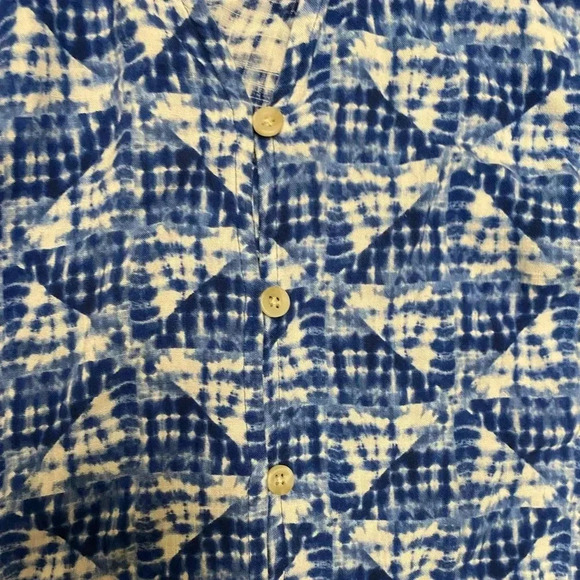 Women’s Sonoma button front top with geometric patterned size medium - Picture 3 of 7